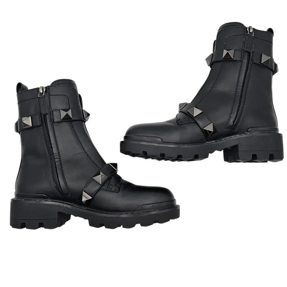 Valentino Garavani Roman Stud Combat Boot Zip Ankle Black Leather Size 39 US 9